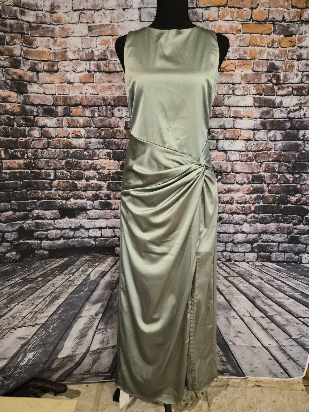 Abercrombie & Fitch Satin Knot-Detail Sleeveless Evening Dress in Sage Green NWT